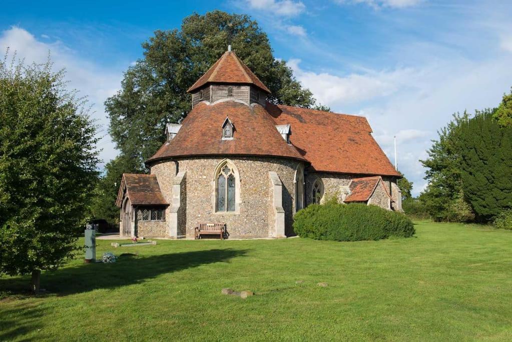 The Stables, Relax In 5 Star Style And Comfort With Lovely Walks All Around Maplestead Exterior foto